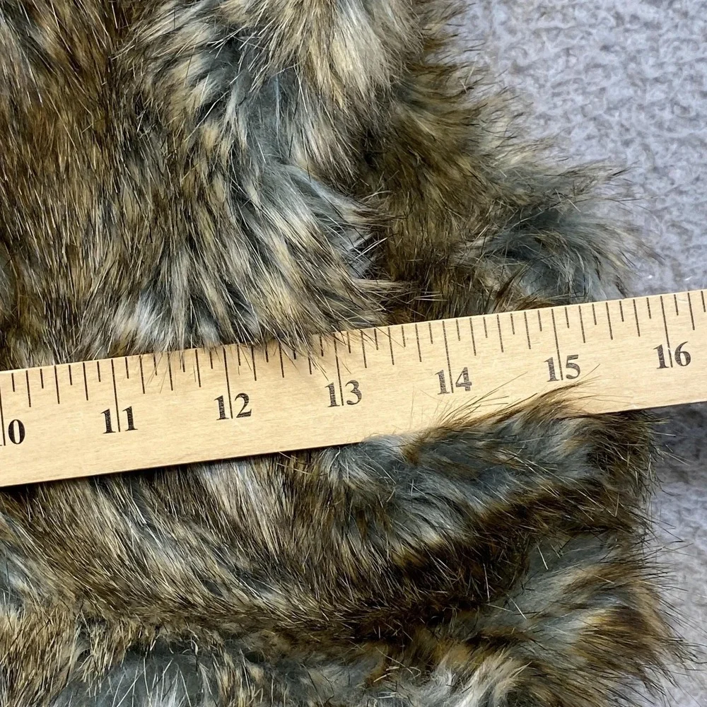 GAP Kids Vest Youth Large‎ 10 Brown Reversible Faux Fur Knit Snowflake Fair Isle